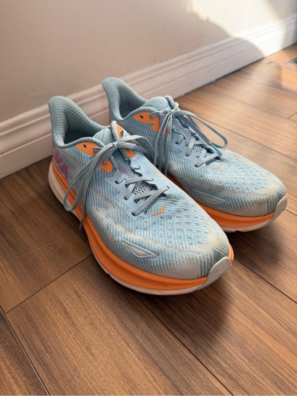 Hoka Clifton 9